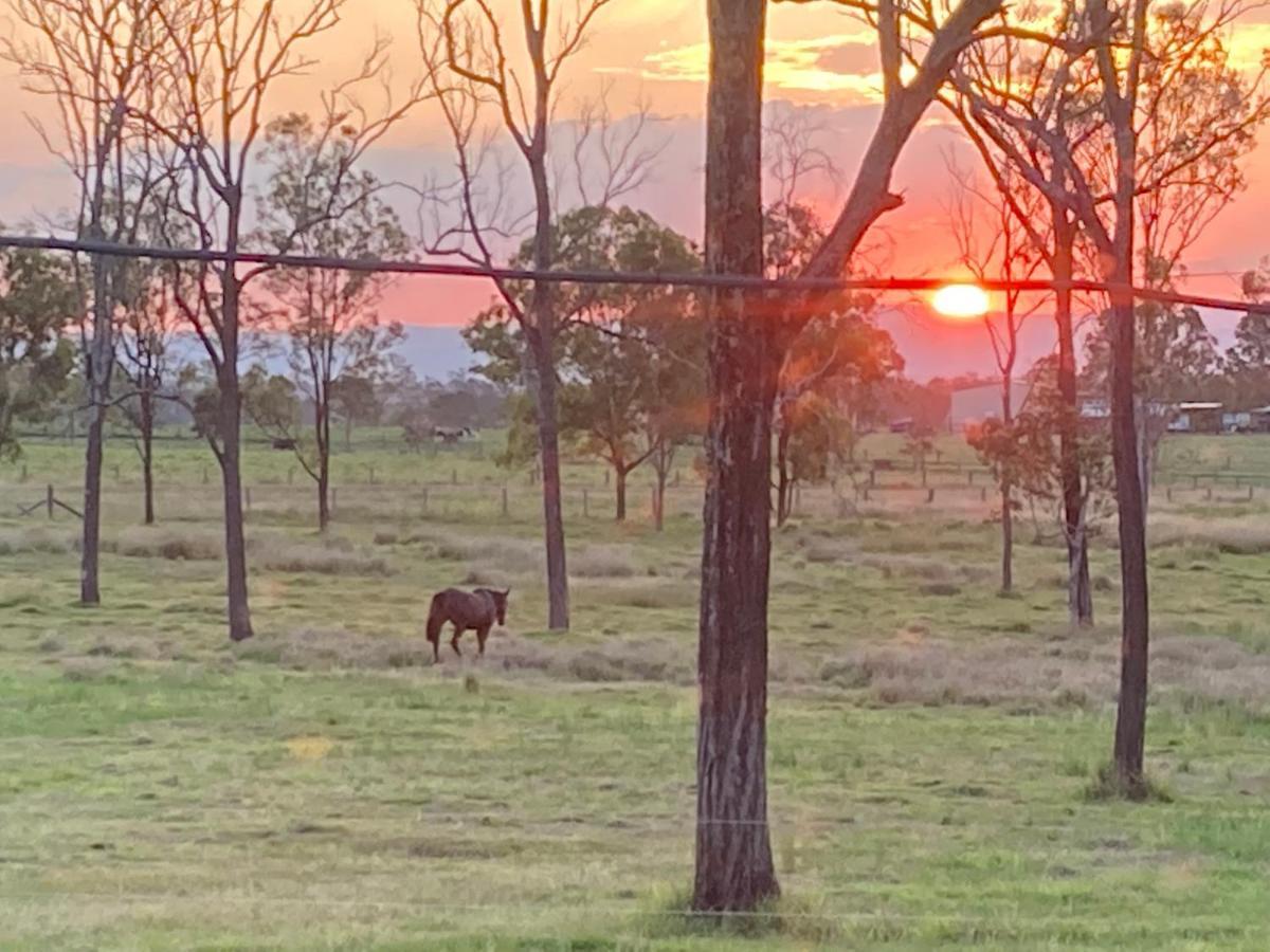 Country house Cottage, Near Lowood , Fernvale,
